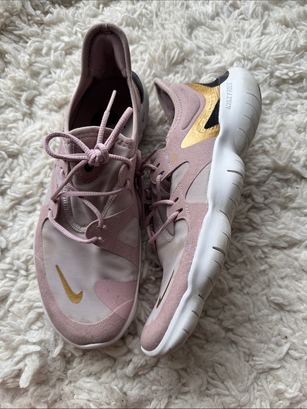 Nike Free Runs - Picture 3 of 5